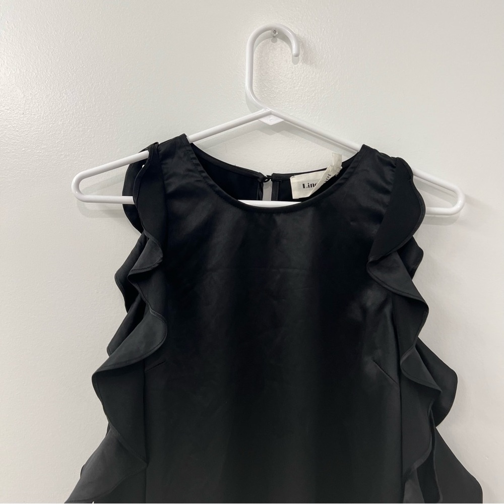 Line & Dot Blouse - Picture 7 of 7